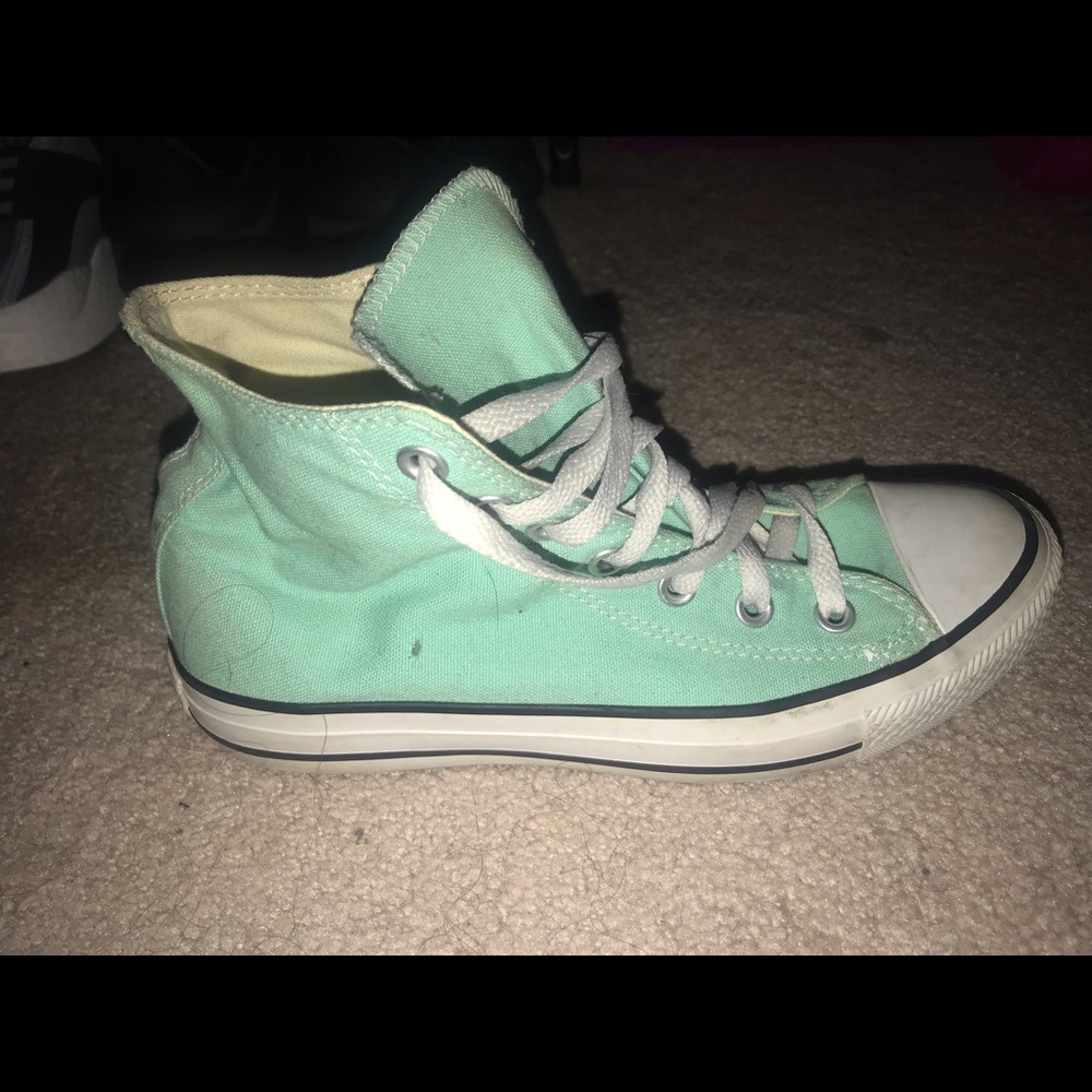 Size 8 Mint Hightop Converse
